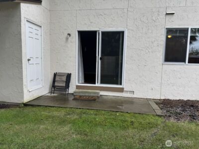7322 NE 142nd Place #B, Kirkland, WA 98034 - Photo 16