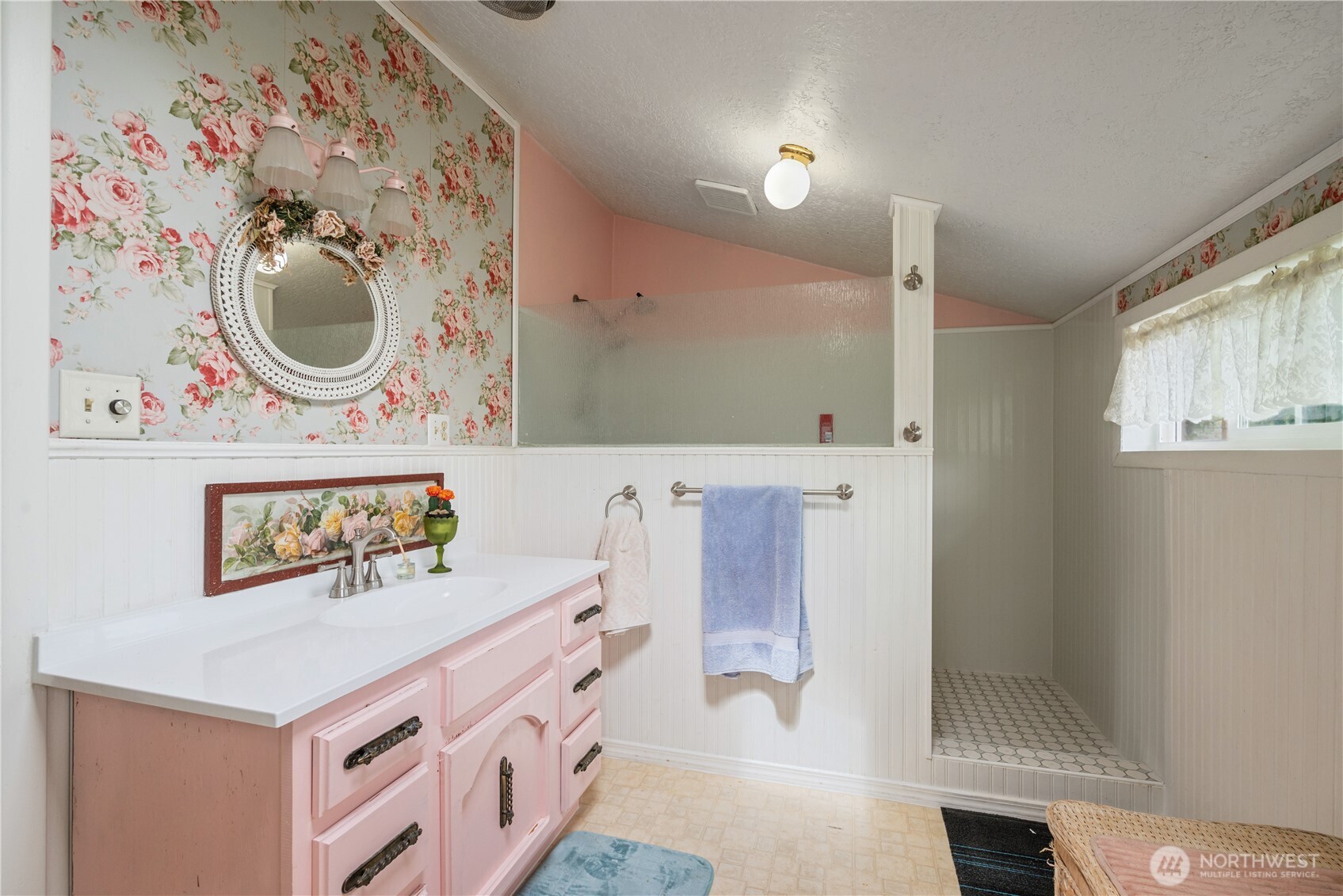 1644 22nd , Longview, WA 98632