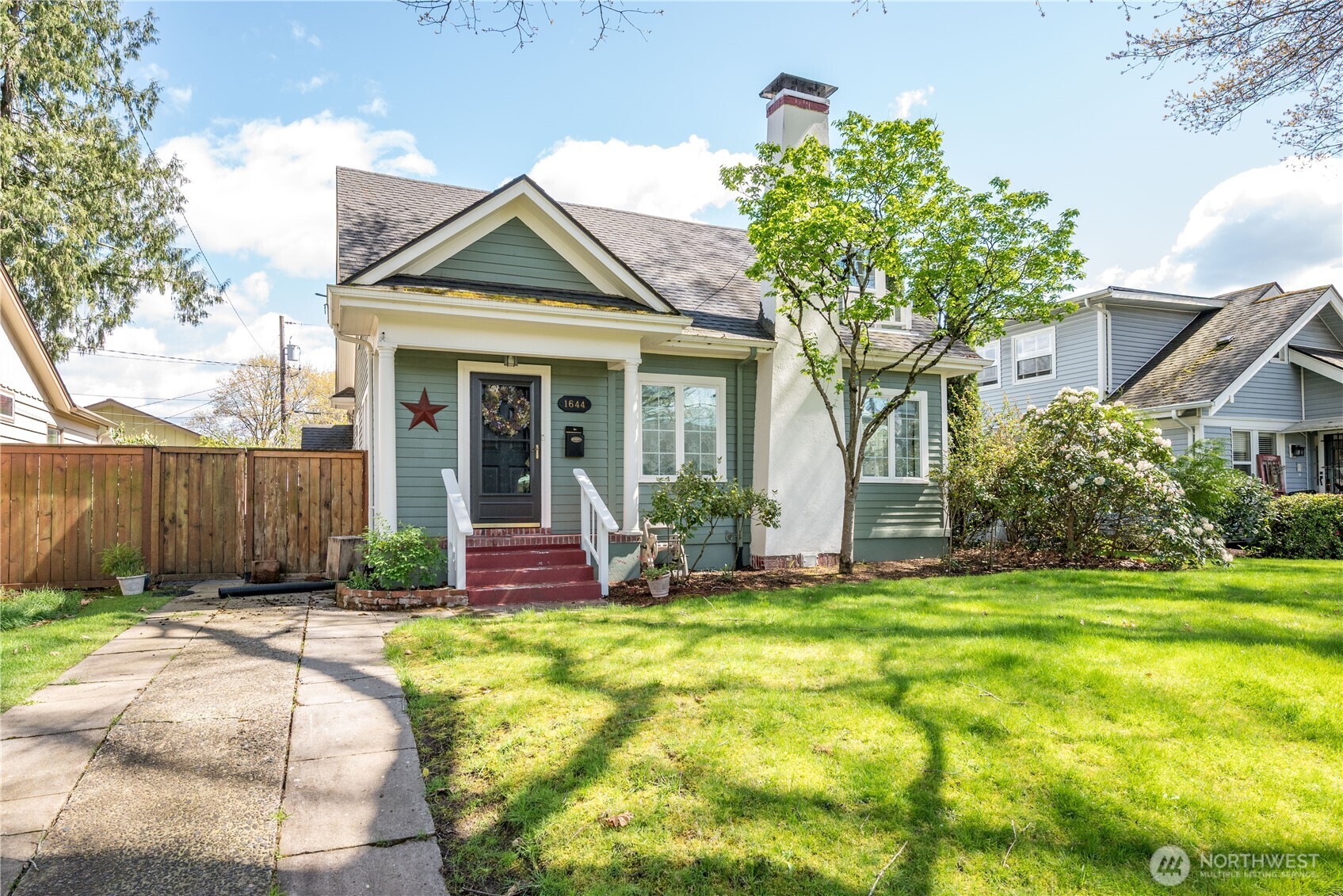 1644 22nd , Longview, WA 98632
