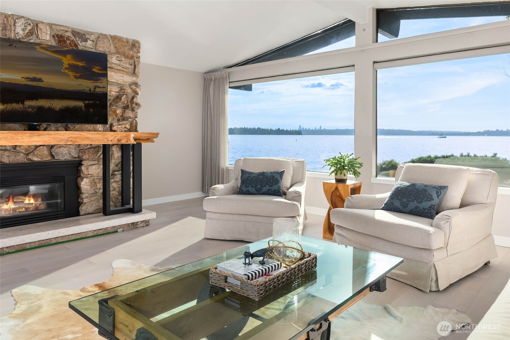 6209 Lake Washington Blvd NE, Kirkland, WA 98033
