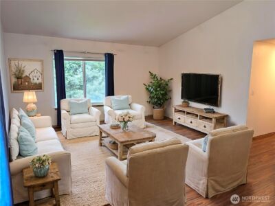 15730 91st Way SE, Yelm, WA 98597 - Photo 2