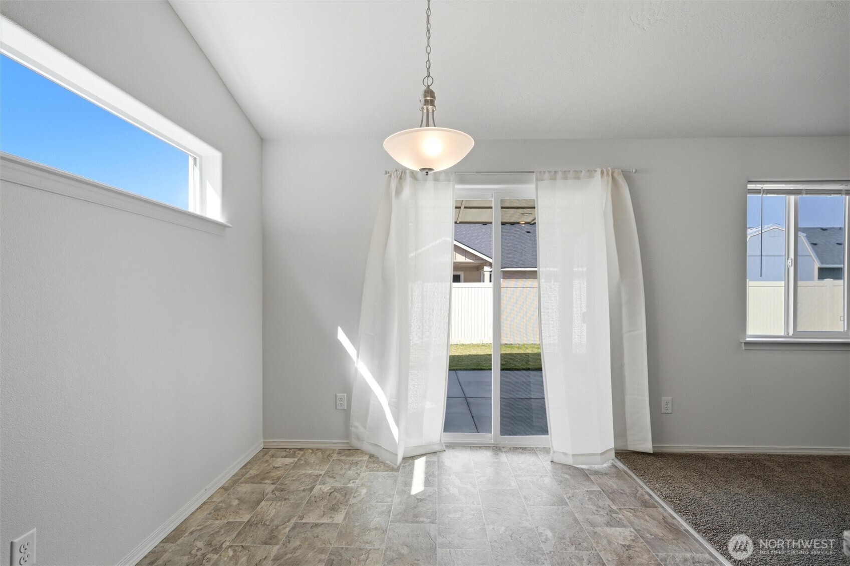 1032 W Sequoia Road , Moses Lake, WA 98837
