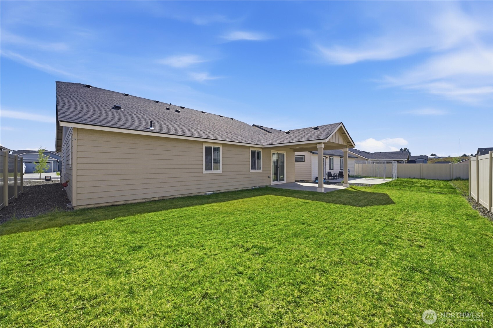 1032 W Sequoia Road , Moses Lake, WA 98837