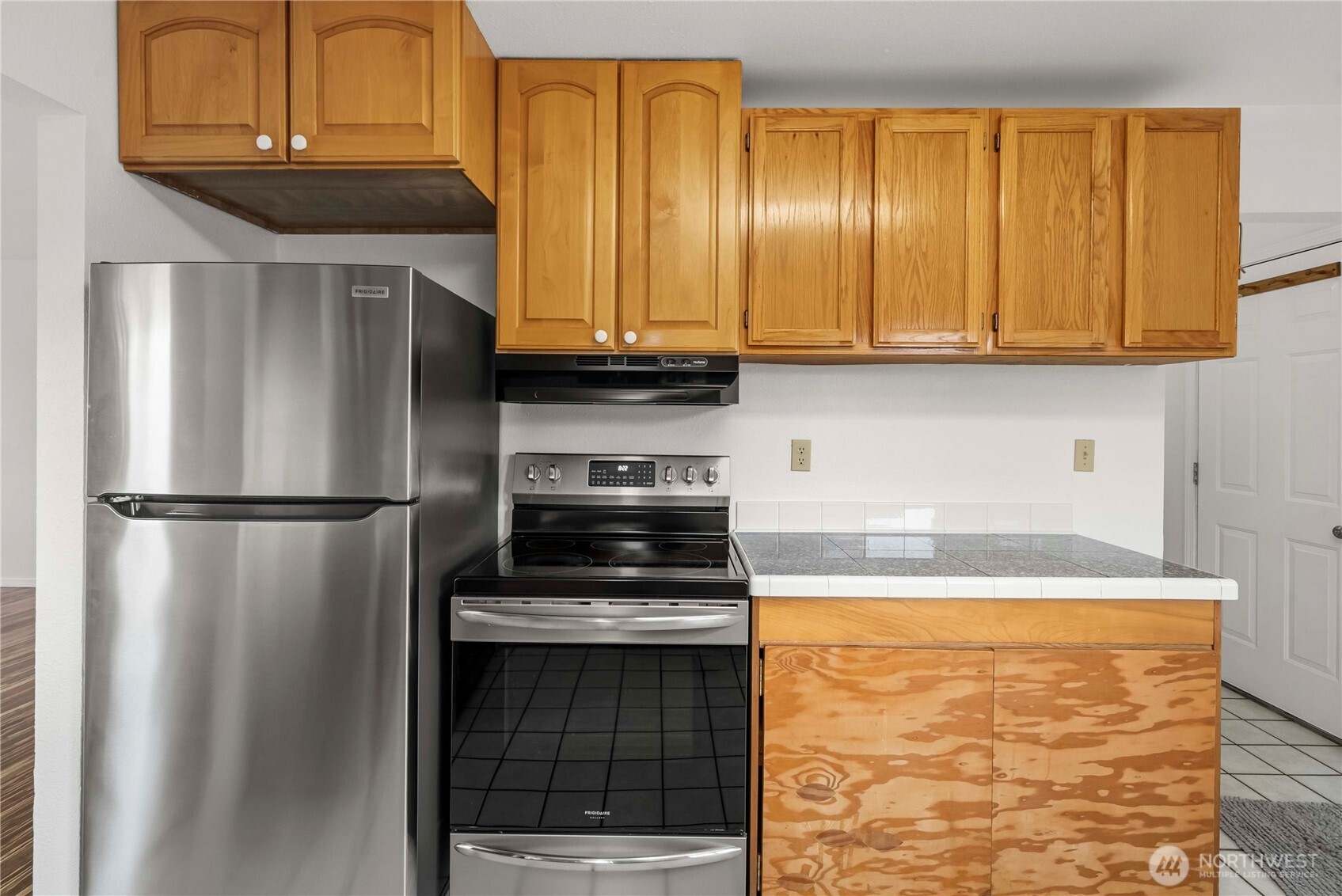 25460 111th Avenue SE, Kent, WA 98030