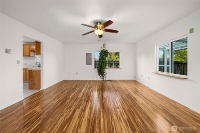 25460 111th Avenue SE, Kent, WA 98030 - Photo 2