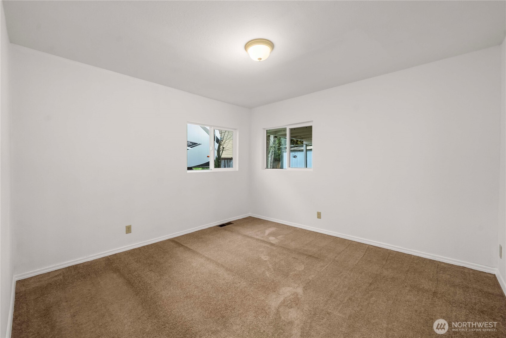 25460 111th Avenue SE, Kent, WA 98030