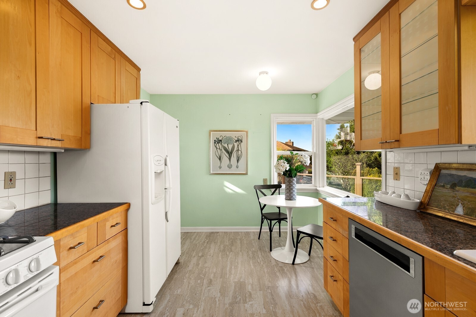 2462 36th Avenue W, Seattle, WA 98199