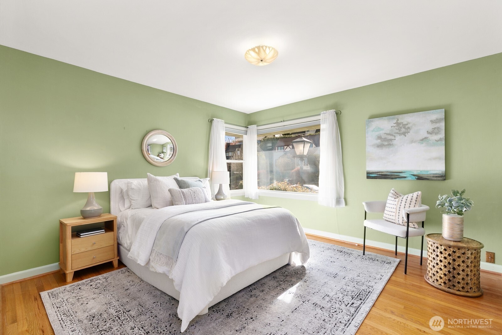 2462 36th Avenue W, Seattle, WA 98199