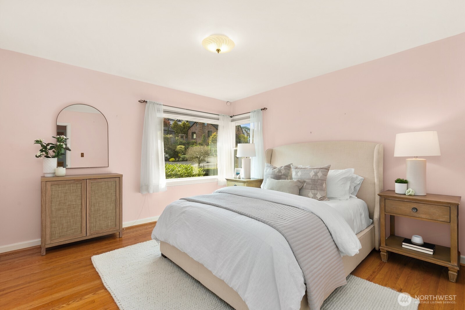 2462 36th Avenue W, Seattle, WA 98199