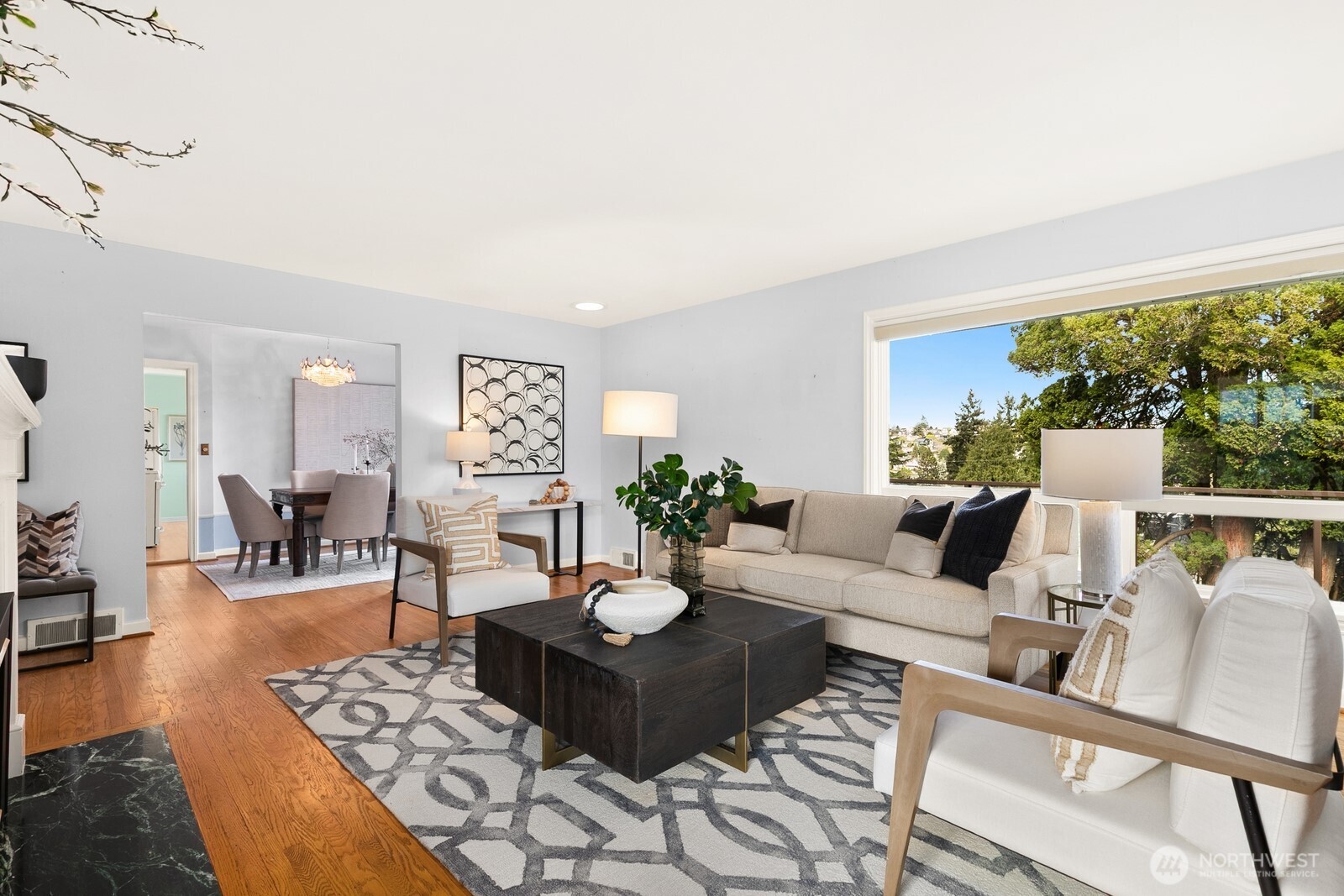 2462 36th Avenue W, Seattle, WA 98199