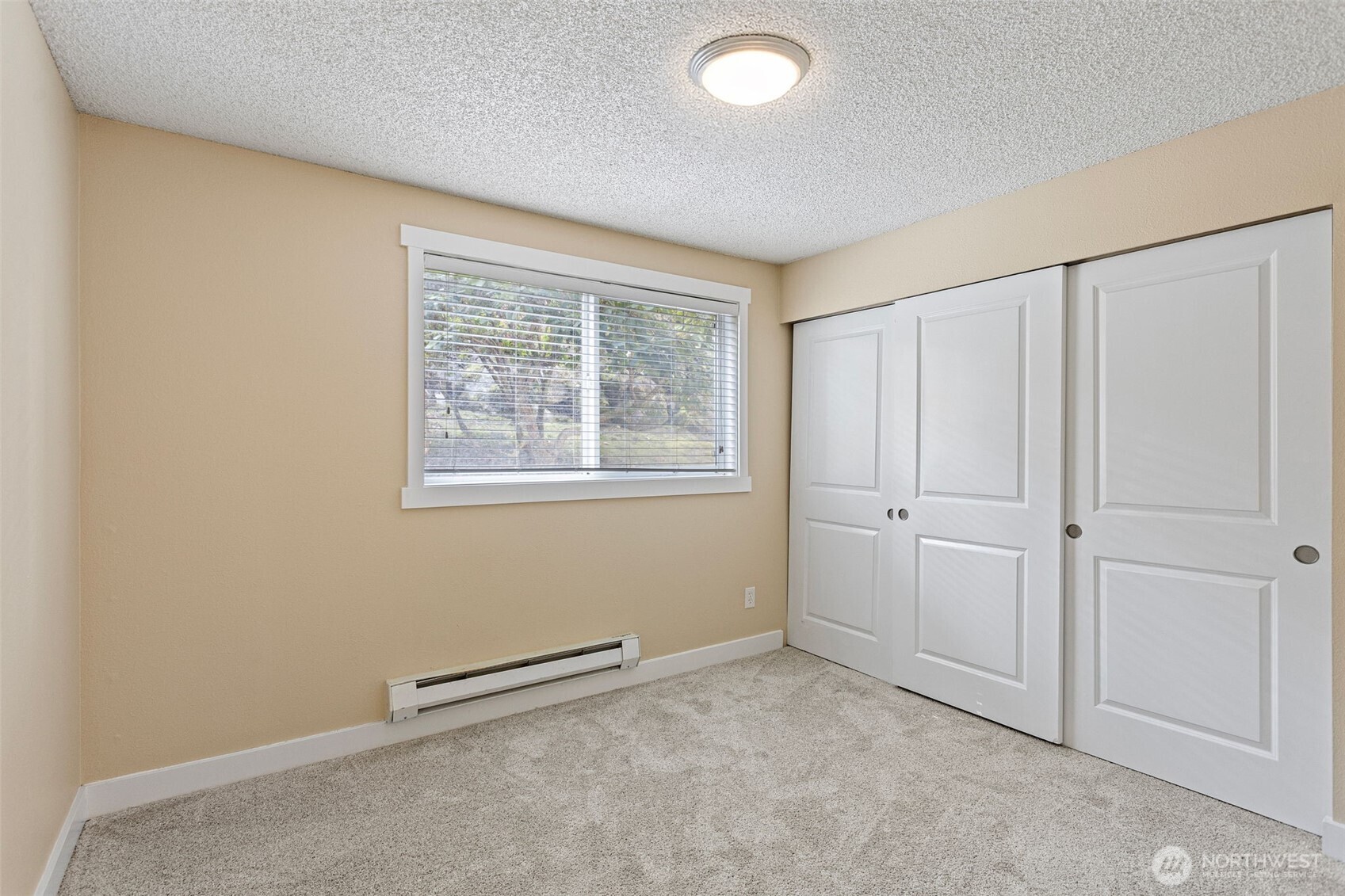 15230 S 43rd Street #C101, Bellevue, WA 98006