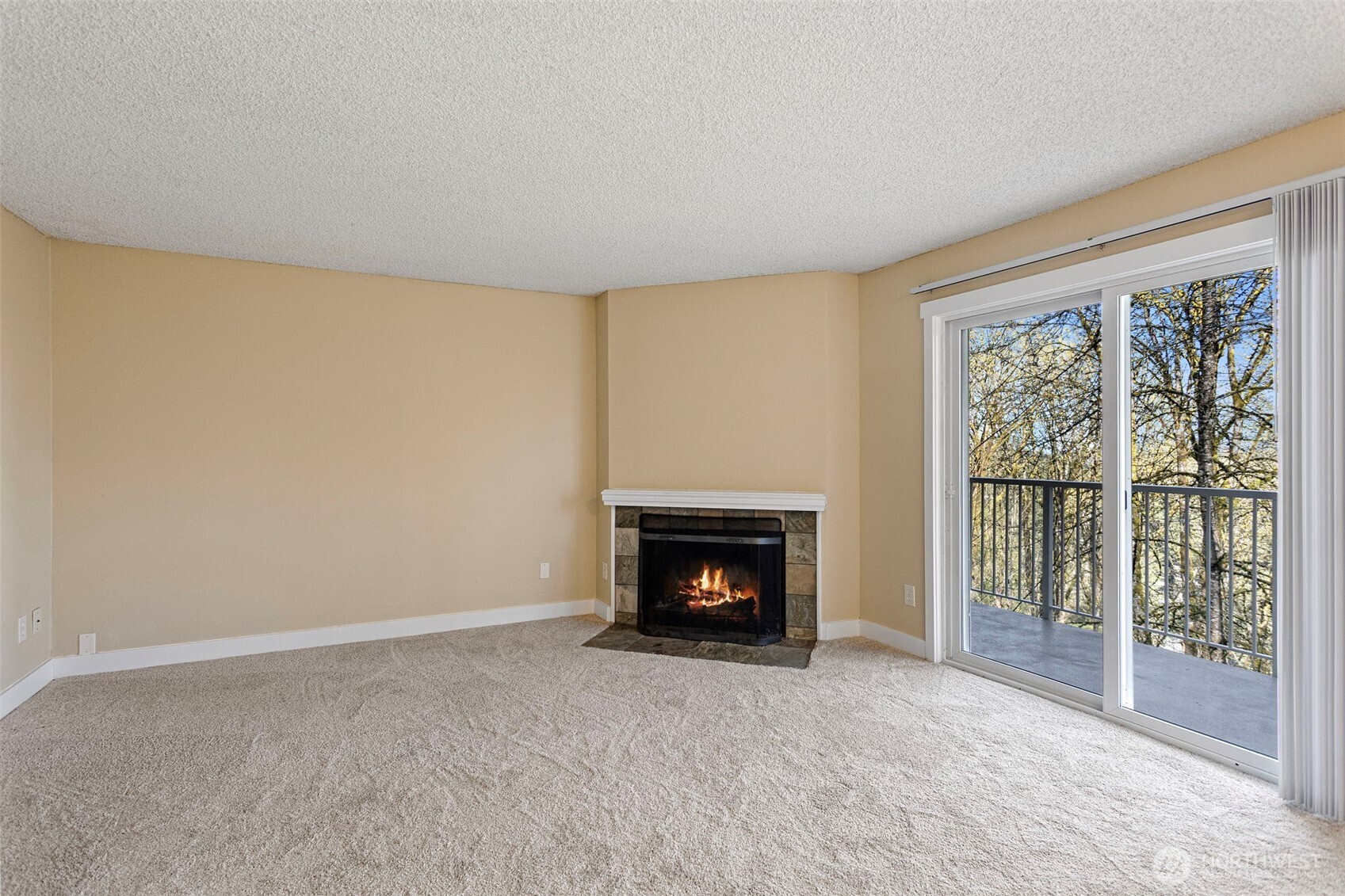 15230 S 43rd Street #C101, Bellevue, WA 98006