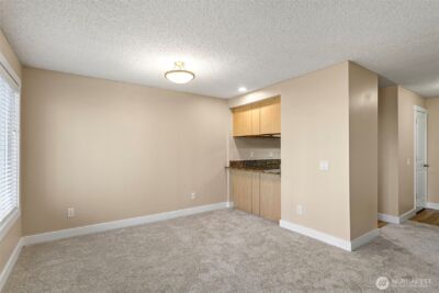 15230 S 43rd Street #C101, Bellevue, WA 98006 - Photo 10