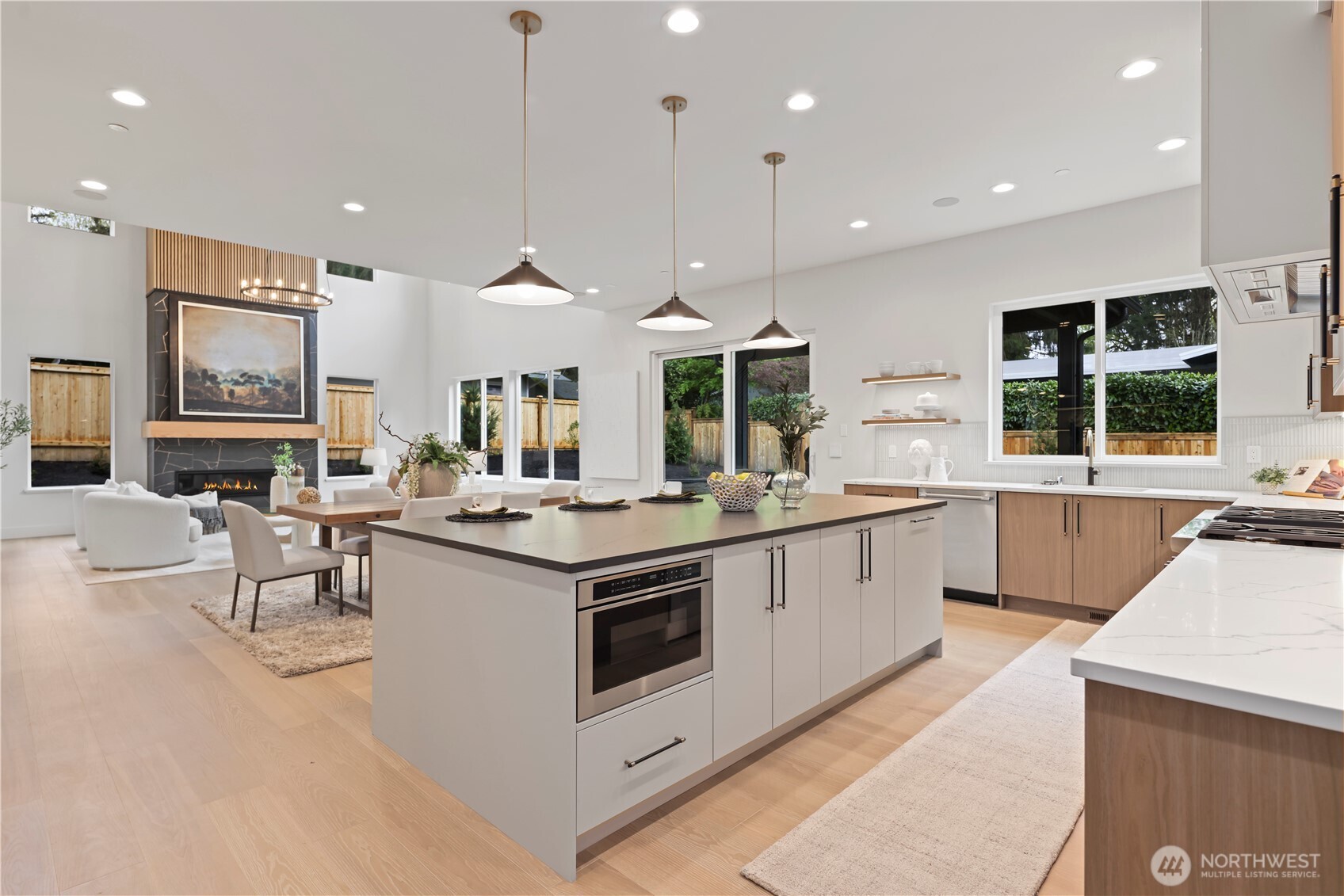 13310 NE 112th Place , Redmond, WA 98052