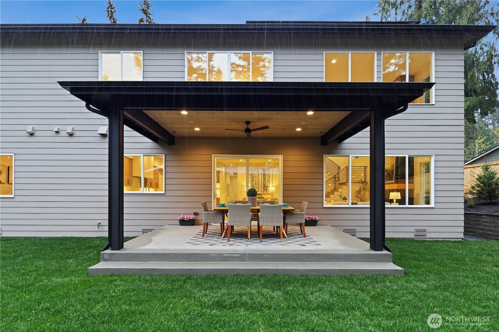 13310 NE 112th Place , Redmond, WA 98052