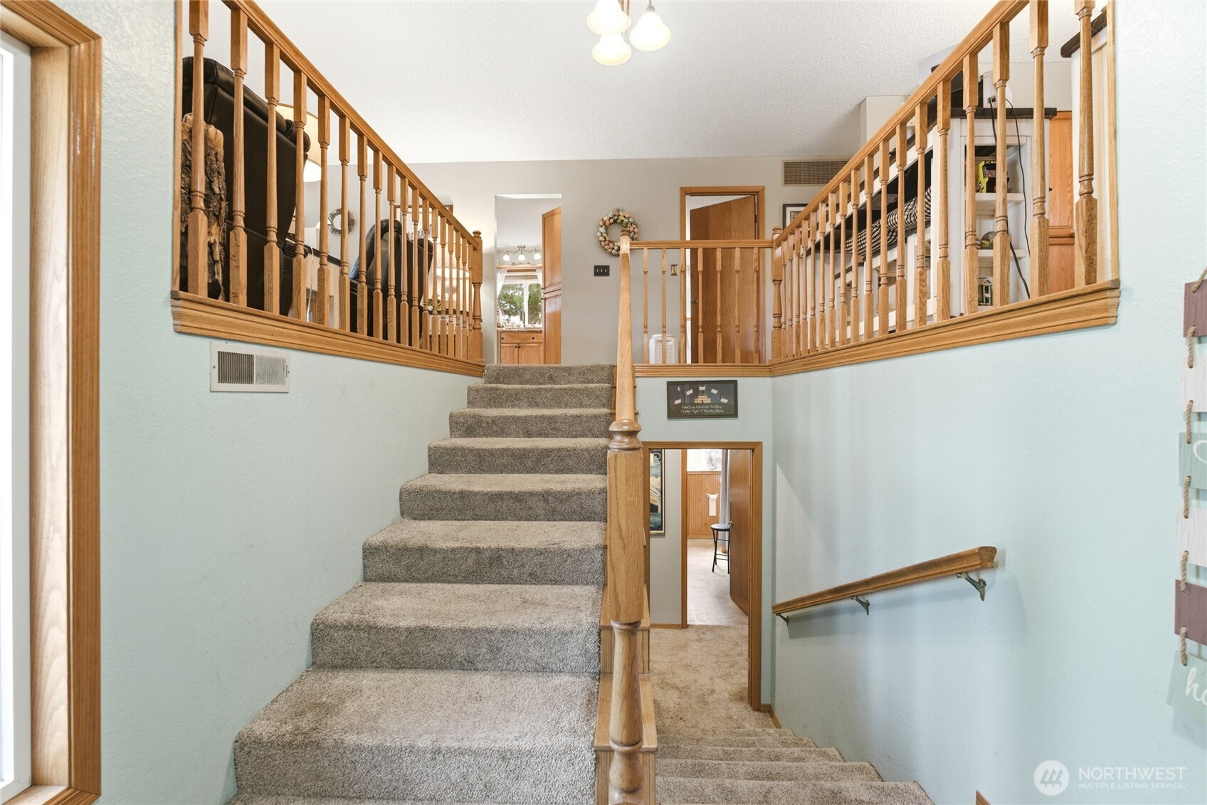 910 N Jennifer Lane , East Wenatchee, WA 98802