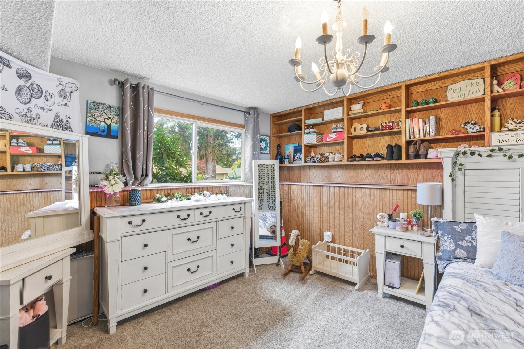910 N Jennifer Lane , East Wenatchee, WA 98802