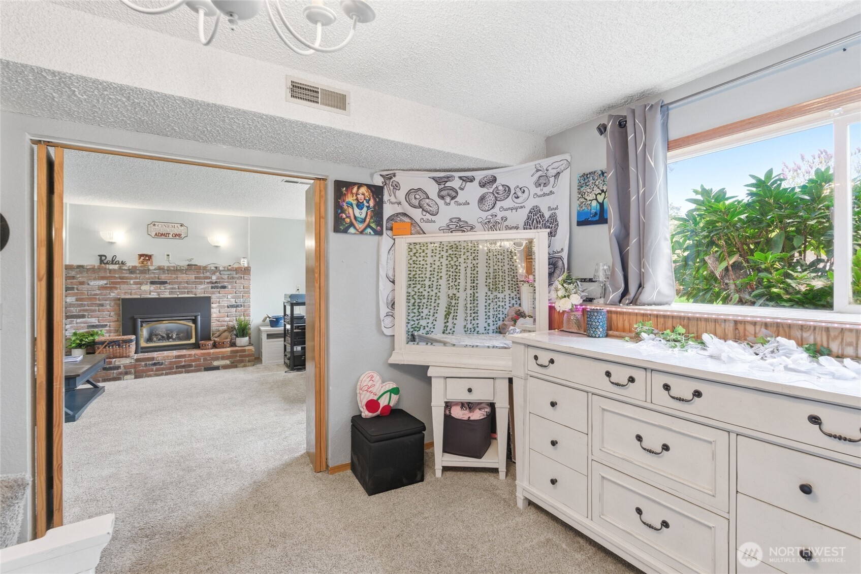 910 N Jennifer Lane , East Wenatchee, WA 98802