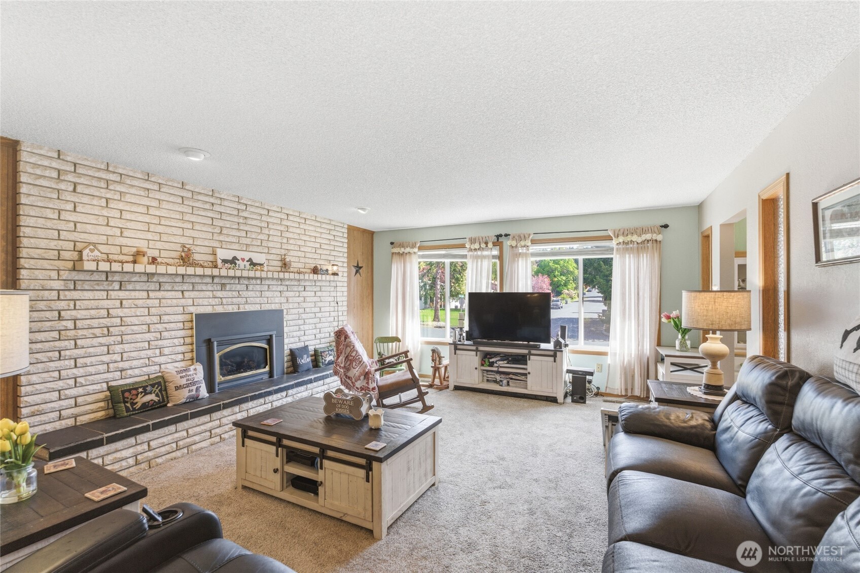 910 N Jennifer Lane , East Wenatchee, WA 98802
