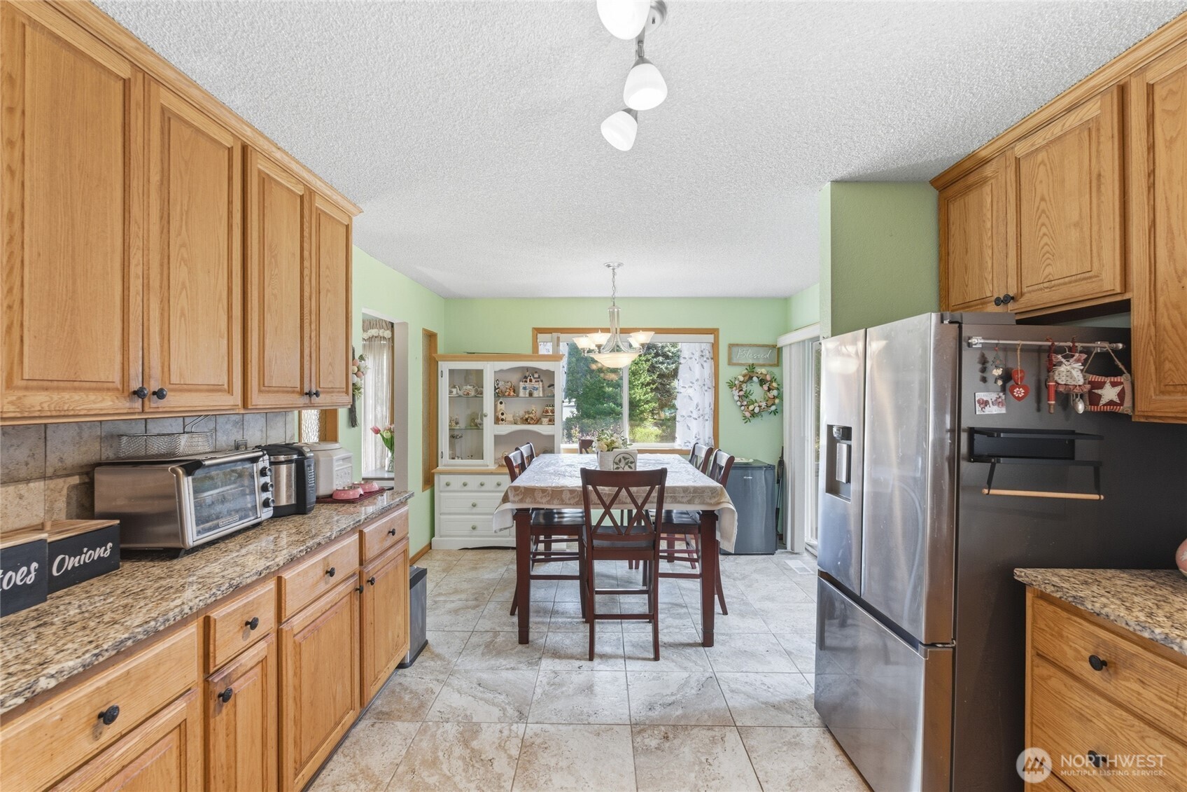 910 N Jennifer Lane , East Wenatchee, WA 98802