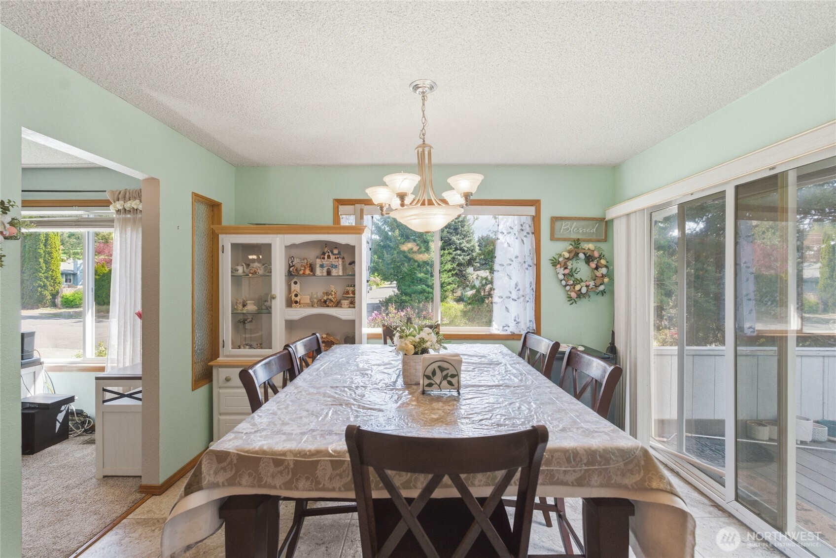 910 N Jennifer Lane , East Wenatchee, WA 98802