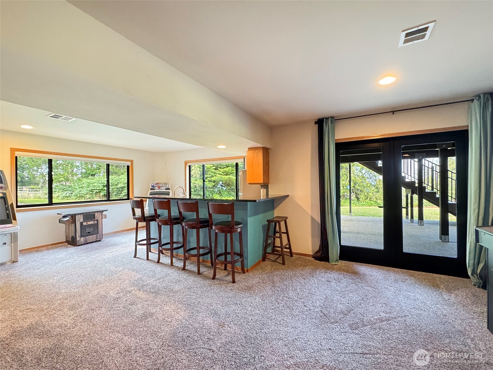 412 Doe Run Road , Sequim, WA 98382