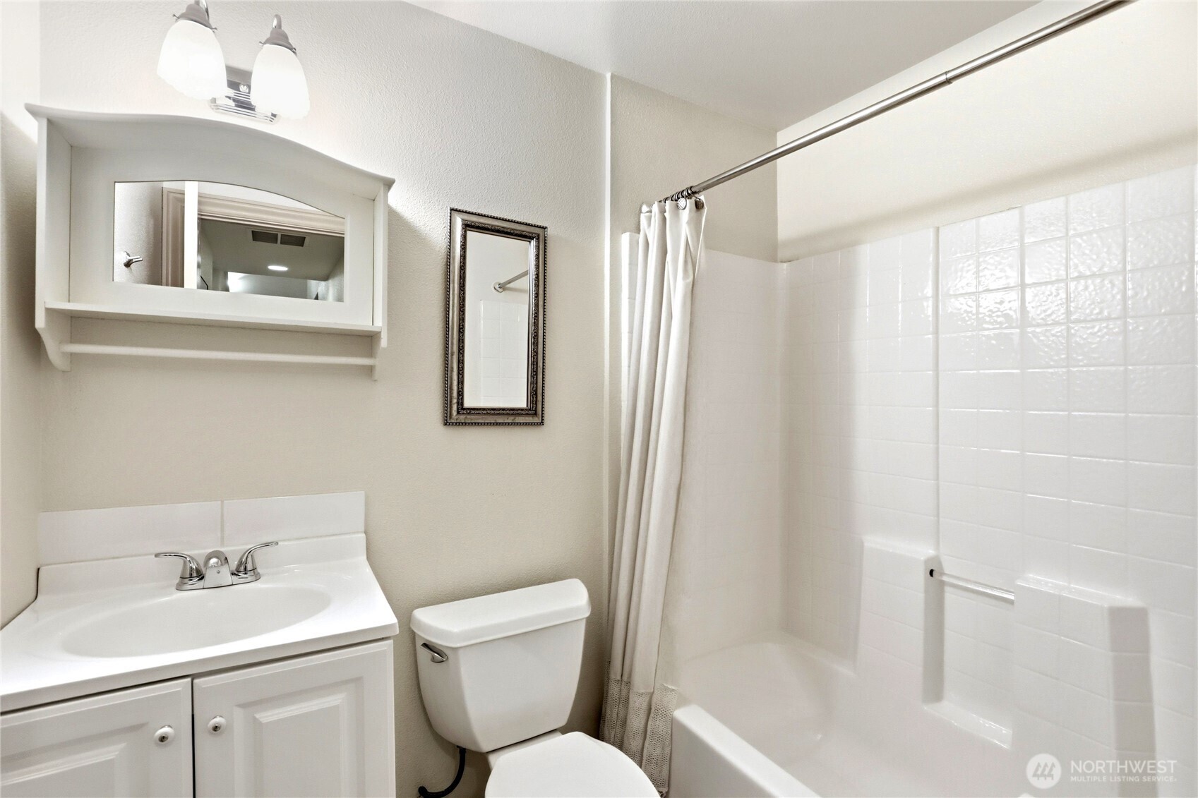 21 E Michelle Court , Union, WA 98592