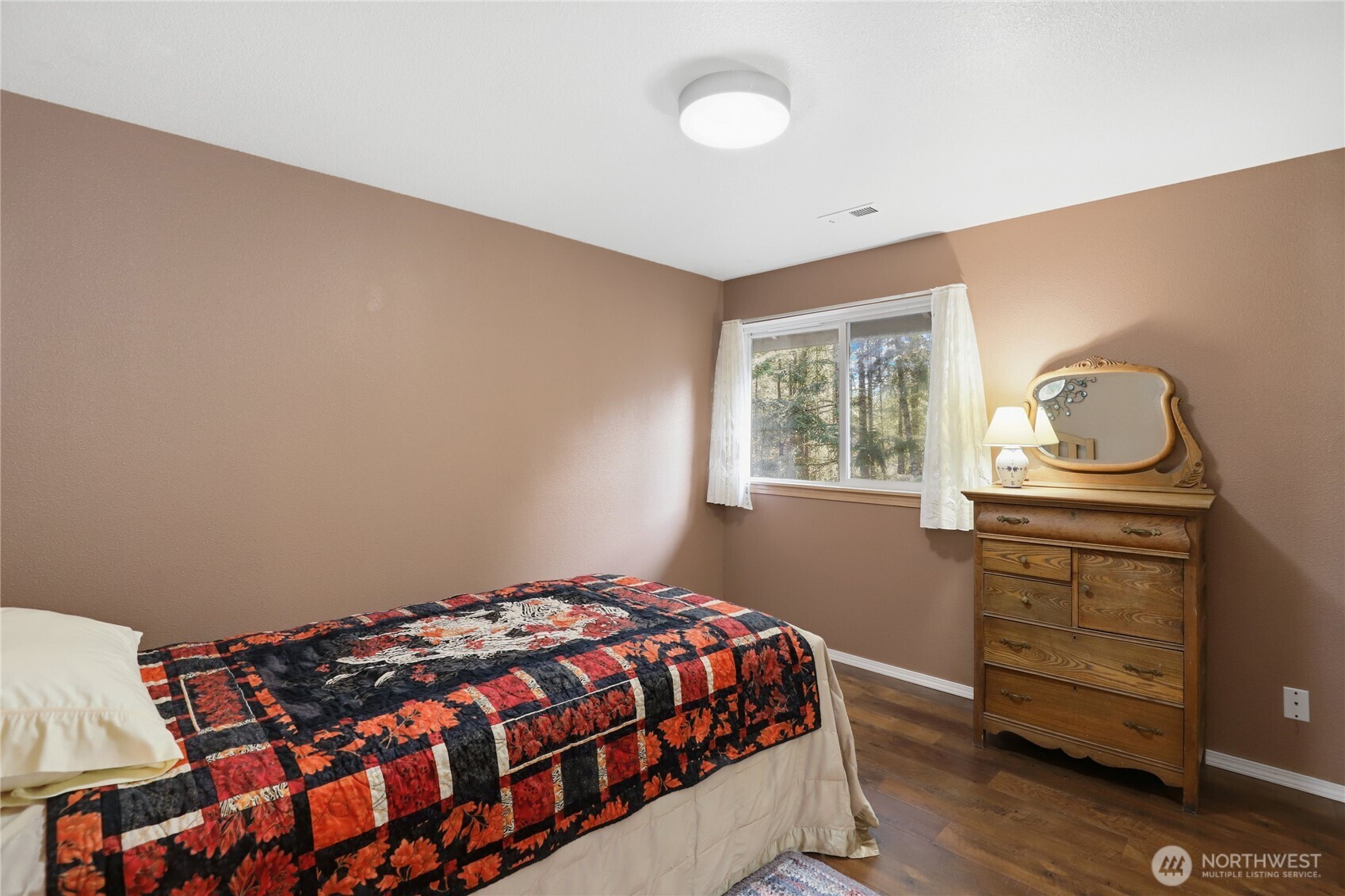 21 E Michelle Court , Union, WA 98592