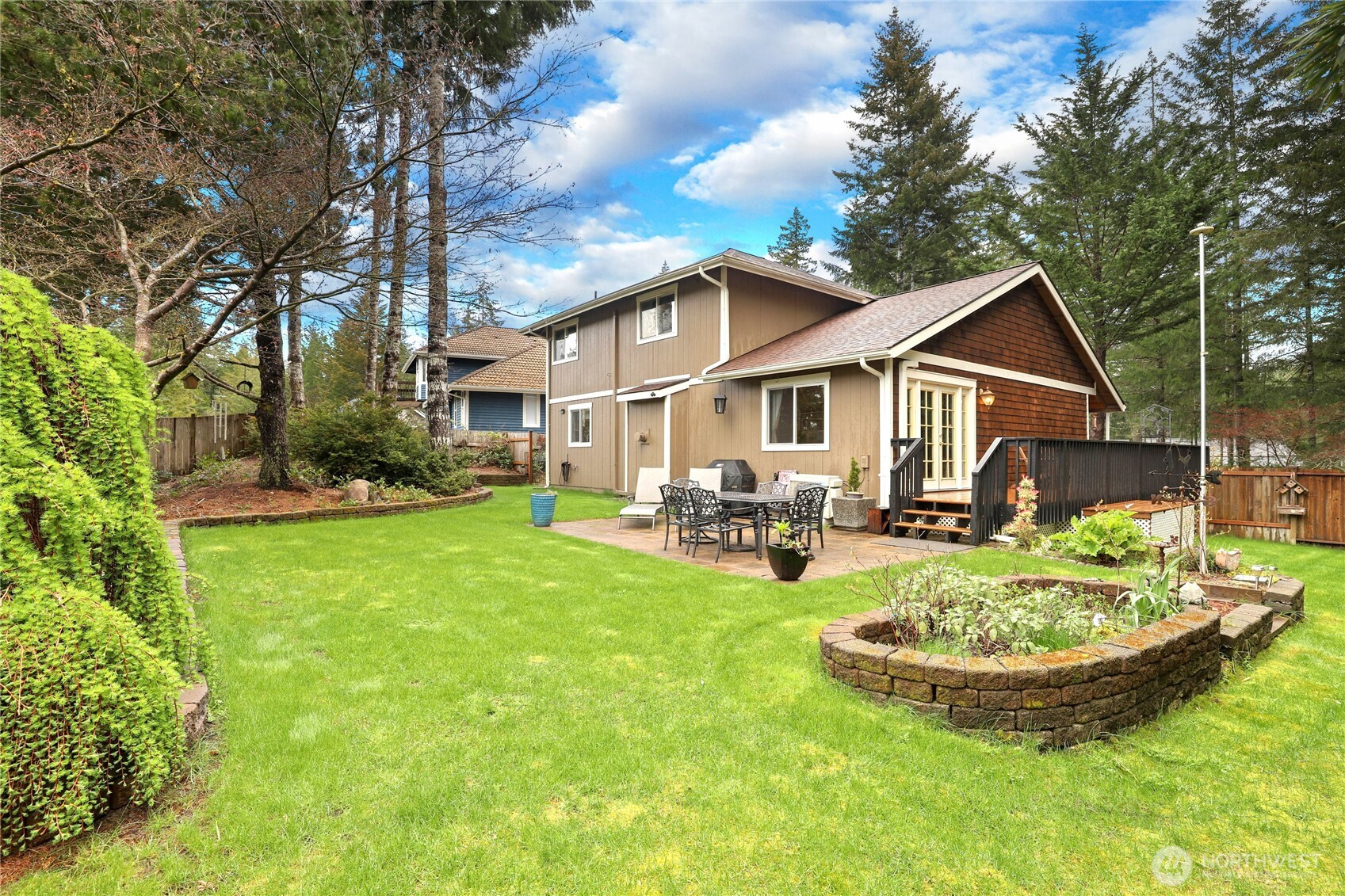 21 E Michelle Court , Union, WA 98592