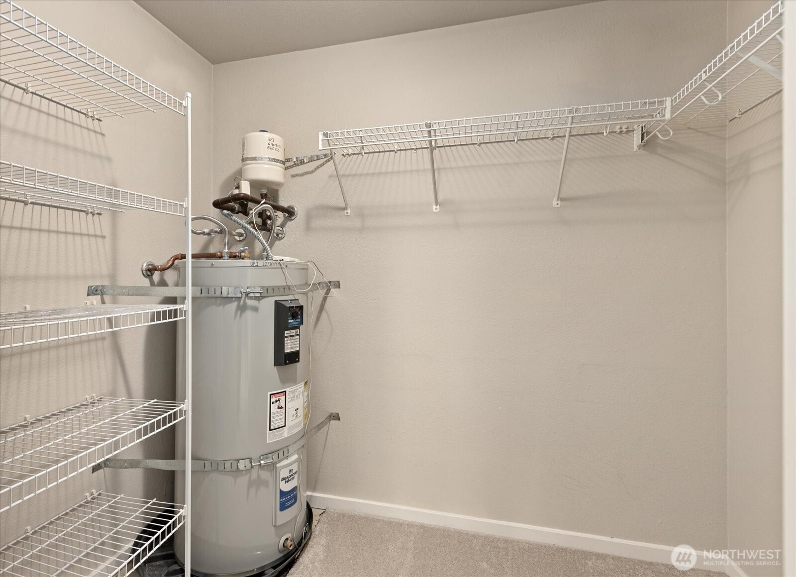 929 3rd Avenue #F301, Kirkland, WA 98033-6000