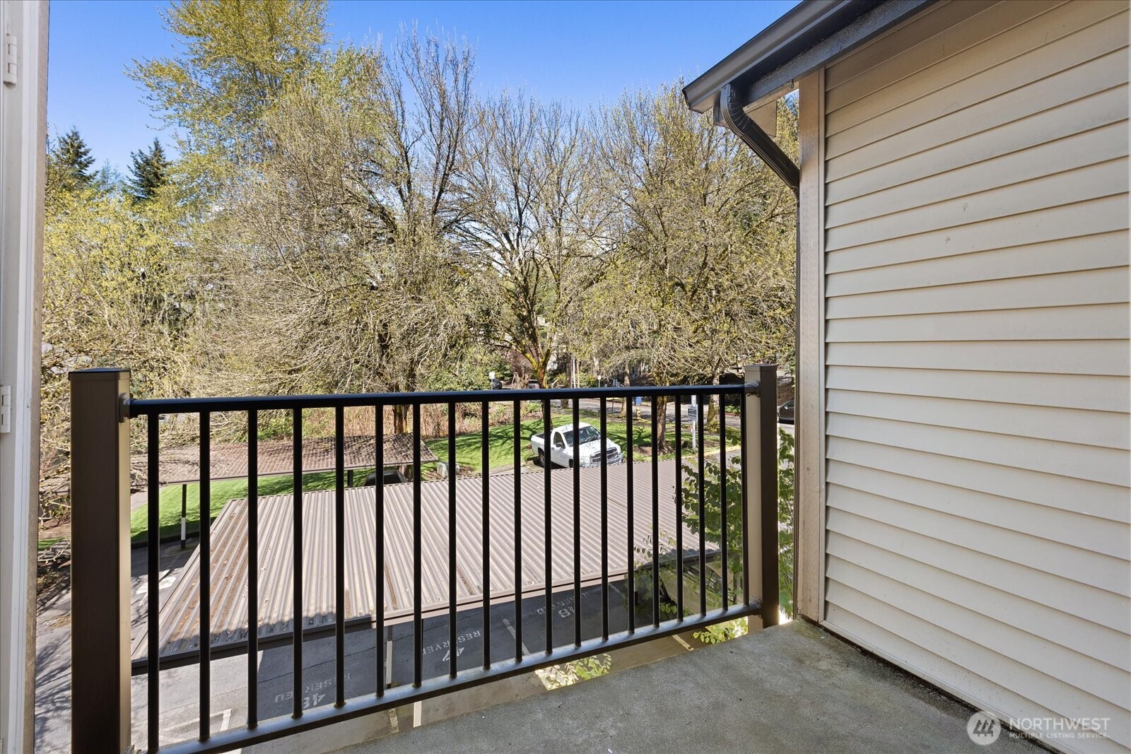 929 3rd Avenue #F301, Kirkland, WA 98033-6000