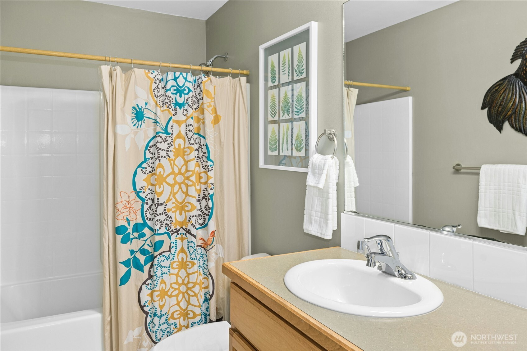 2517 NE Kevos Pond Drive , Poulsbo, WA 98370