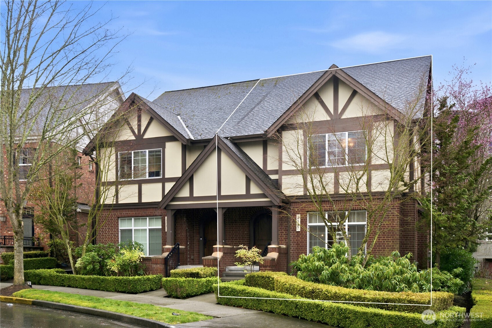 2557 NE Park Drive , Issaquah, WA 98029