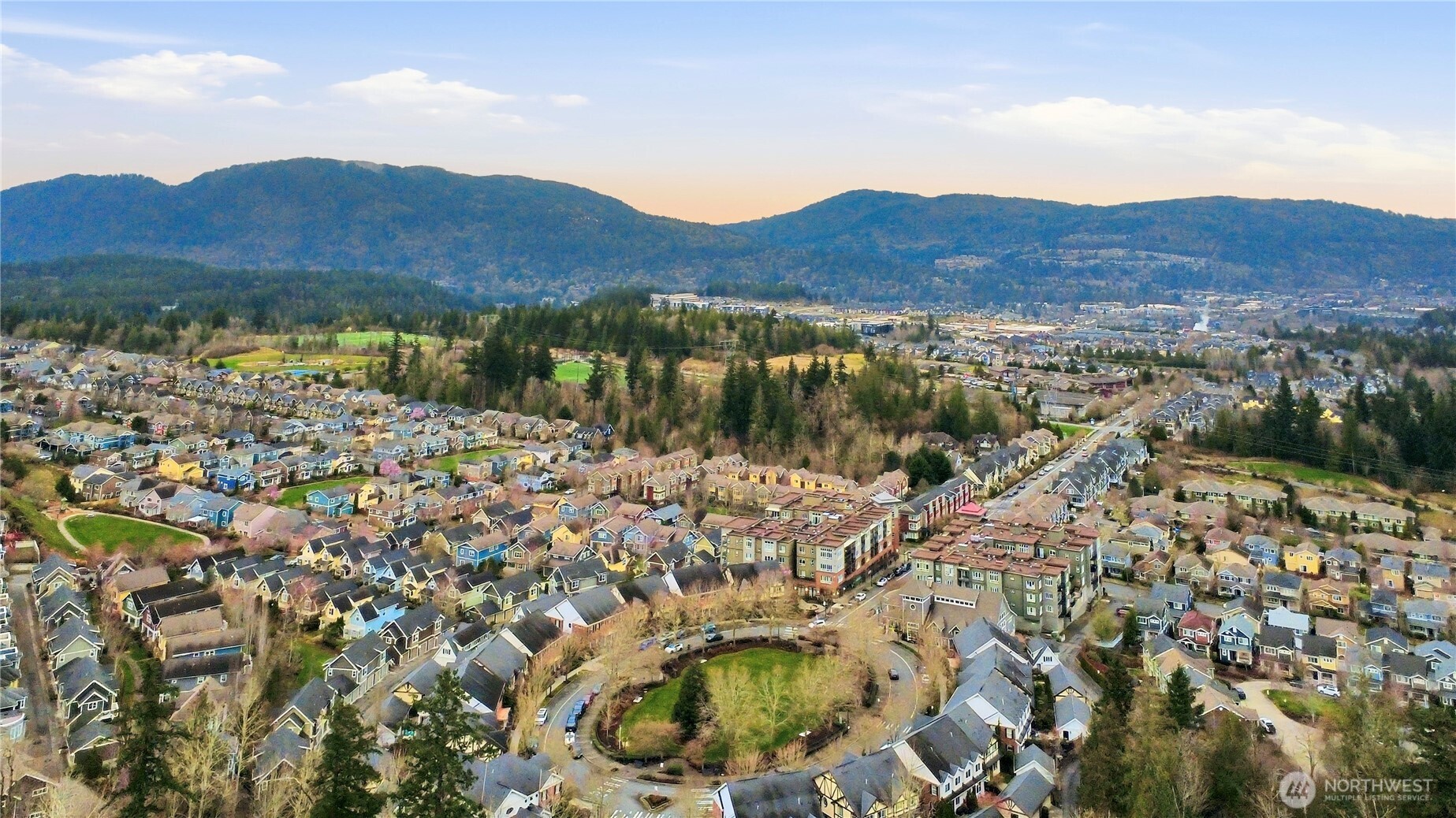 2557 NE Park Drive , Issaquah, WA 98029