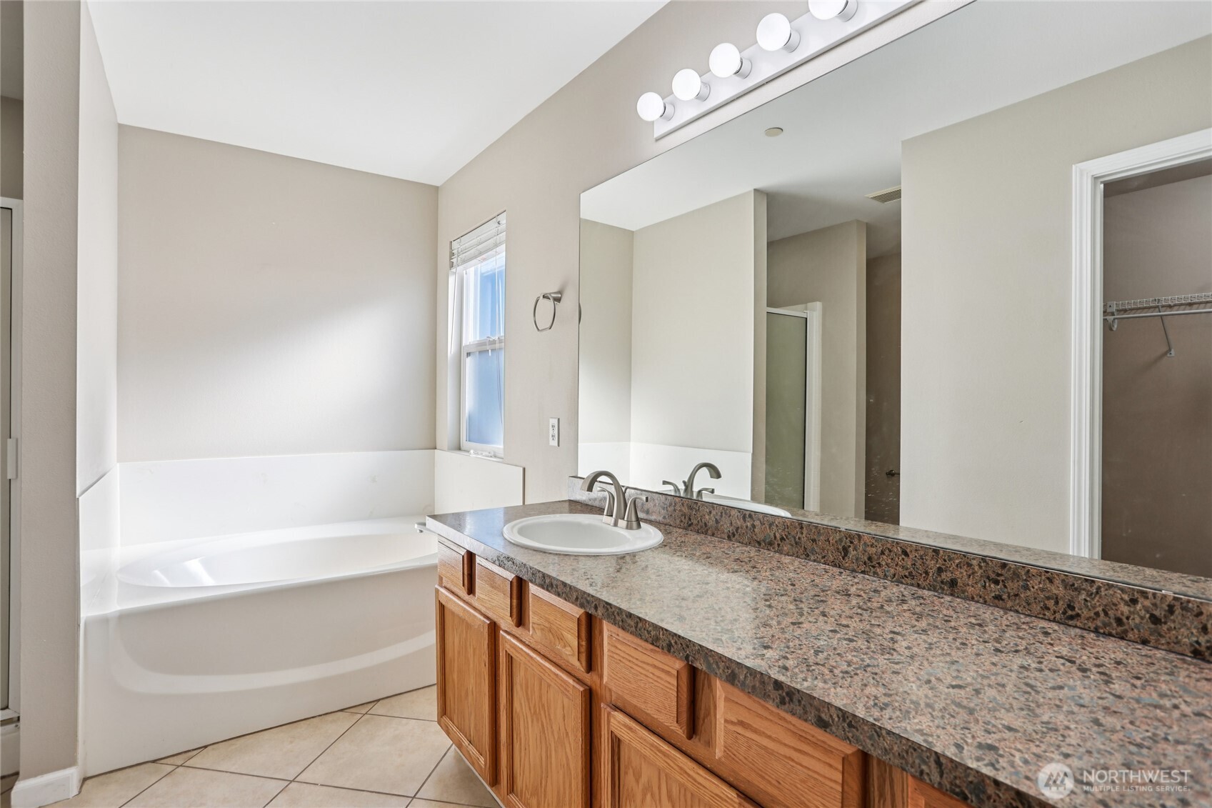 2256 Palisade Boulevard , Dupont, WA 98327