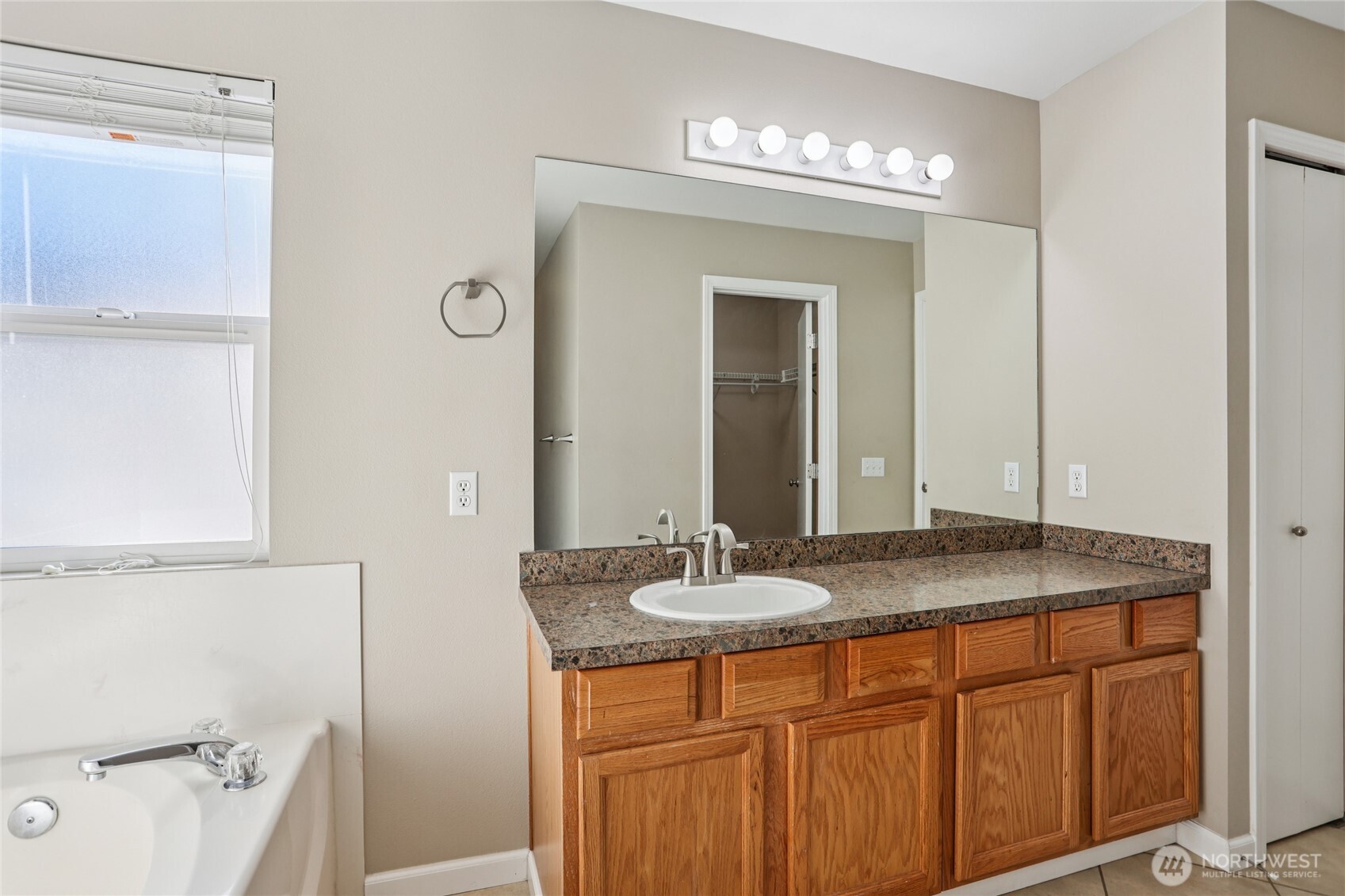 2256 Palisade Boulevard , Dupont, WA 98327