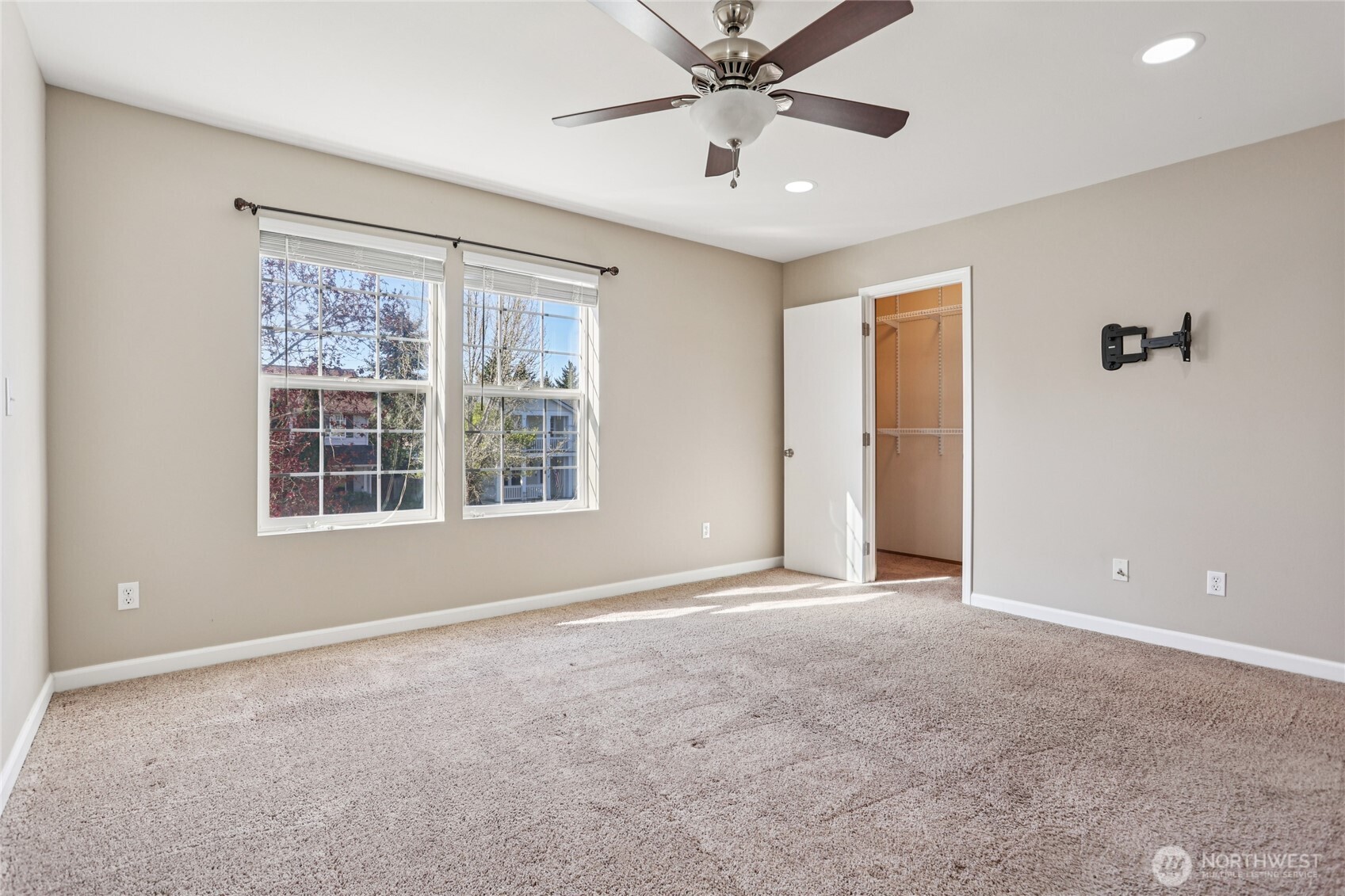 2256 Palisade Boulevard , Dupont, WA 98327