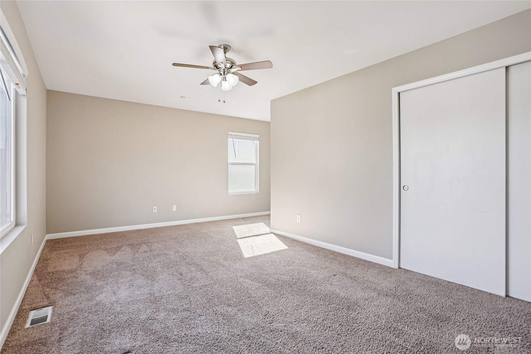 2256 Palisade Boulevard , Dupont, WA 98327