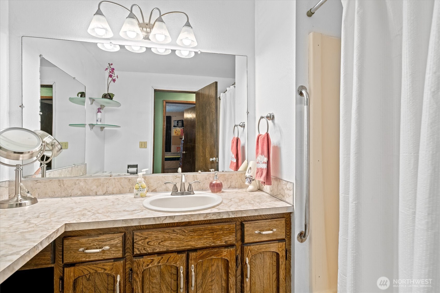 9505 NW 21st Avenue , Vancouver, WA 98665