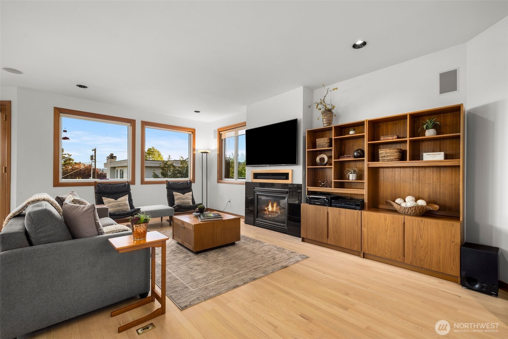 227 8th Avenue , Kirkland, WA 98033
