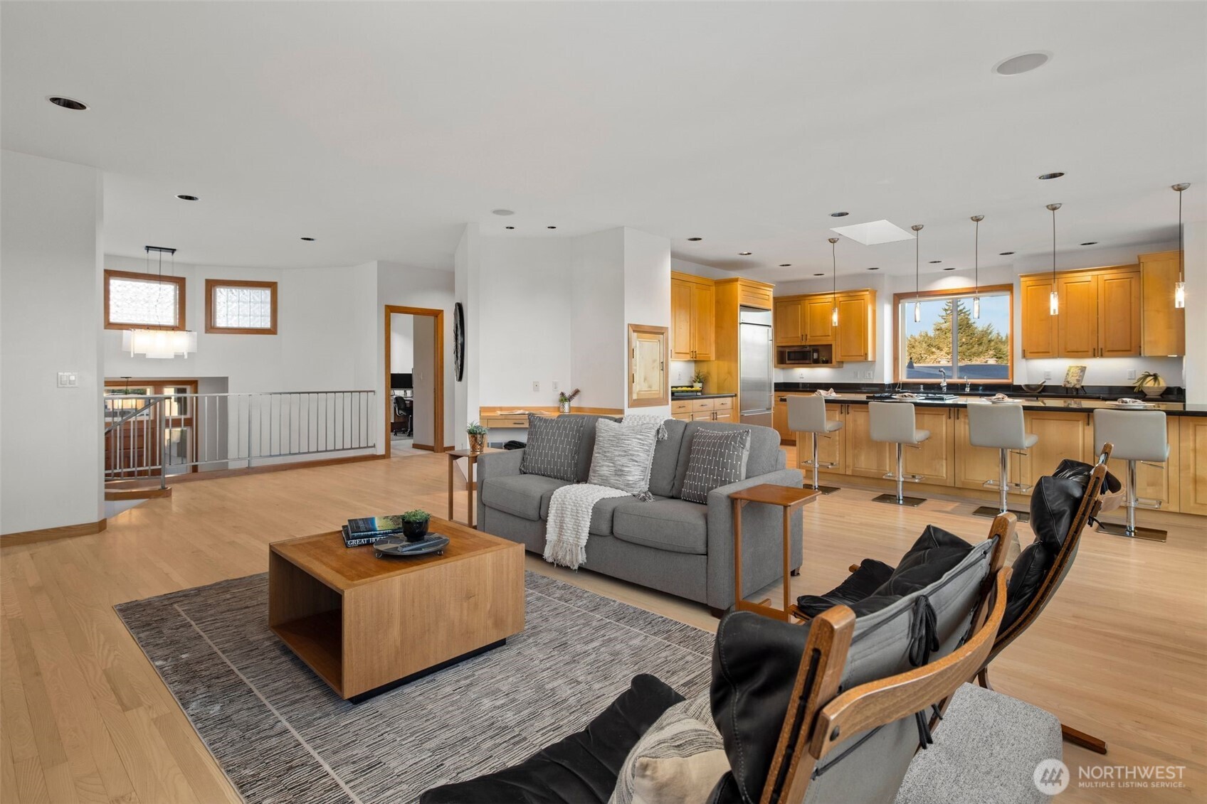 227 8th Avenue , Kirkland, WA 98033