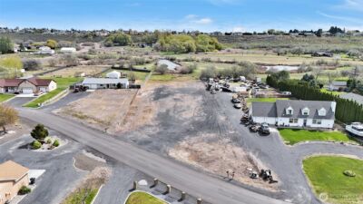 5189 Crystal Springs Place NE, Moses Lake, WA 98837 - Photo 1