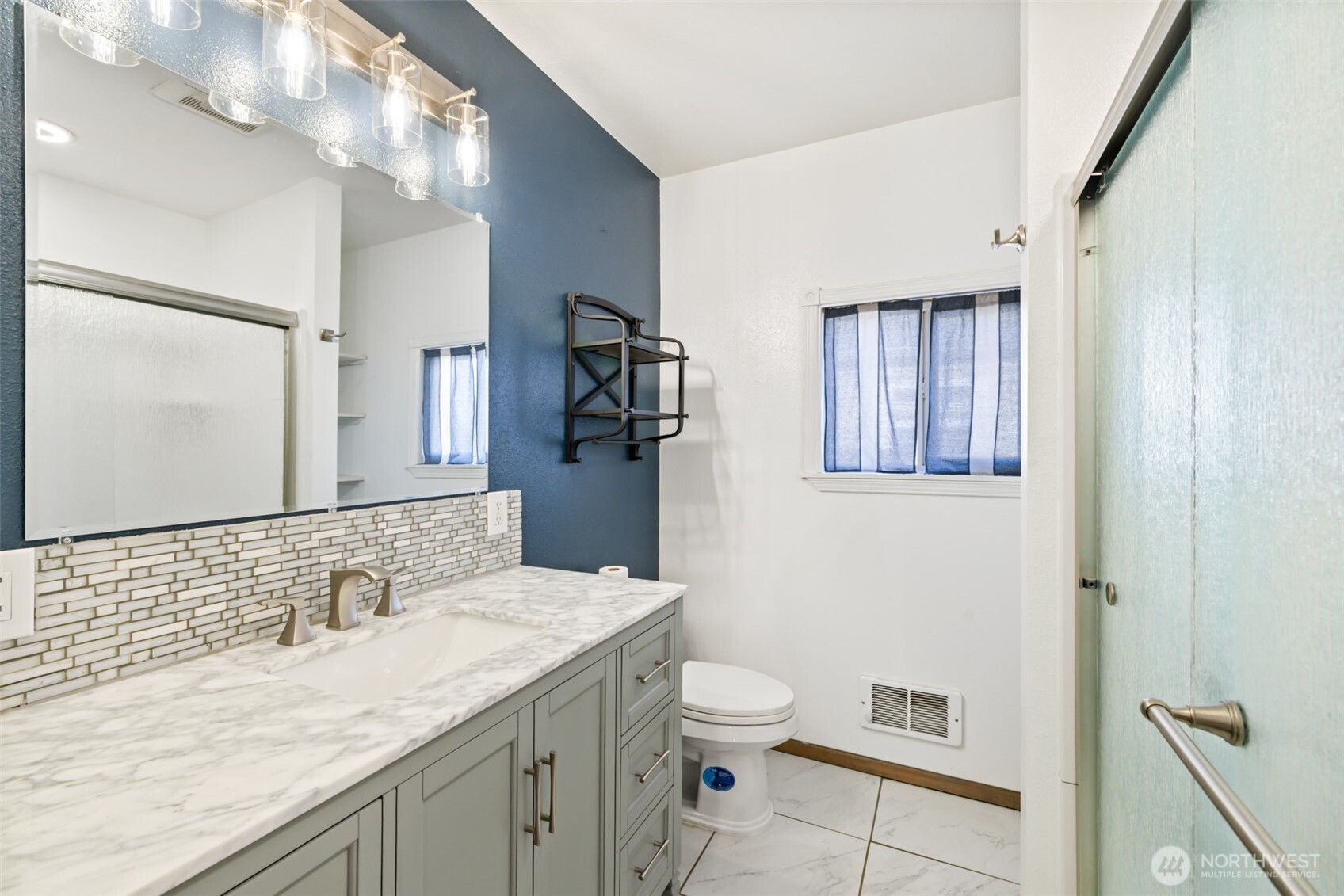 529 E 2nd Street , Port Angeles, WA 98362