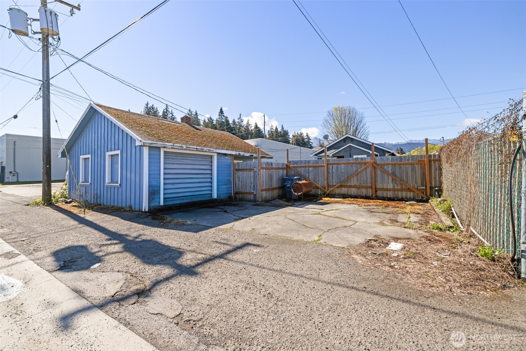 529 E 2nd Street , Port Angeles, WA 98362