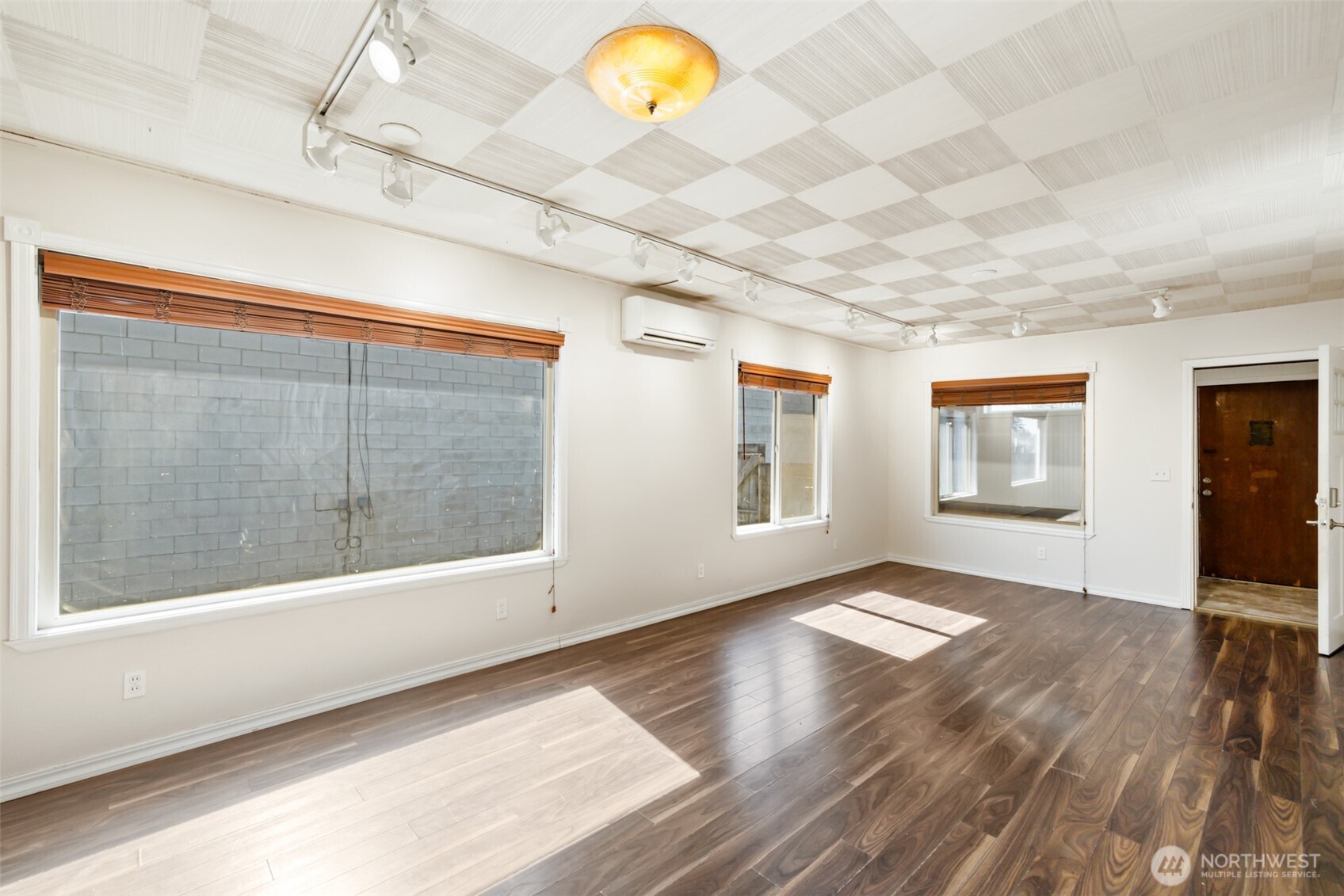 529 E 2nd Street , Port Angeles, WA 98362