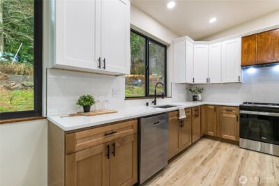 647 Rainbow Drive , Sedro Woolley, WA 98284 - Photo 11