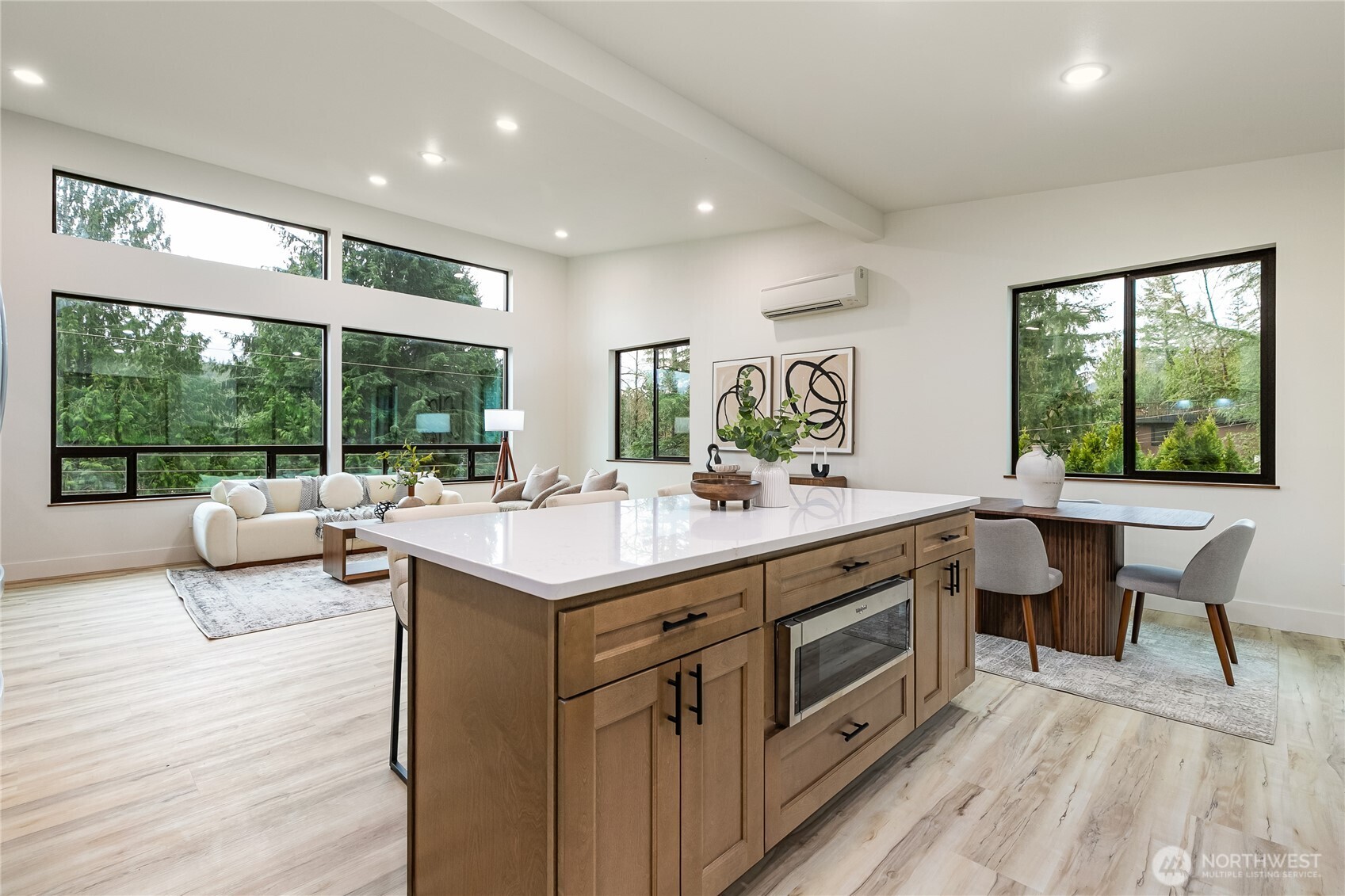 647 Rainbow Drive , Sedro Woolley, WA 98284