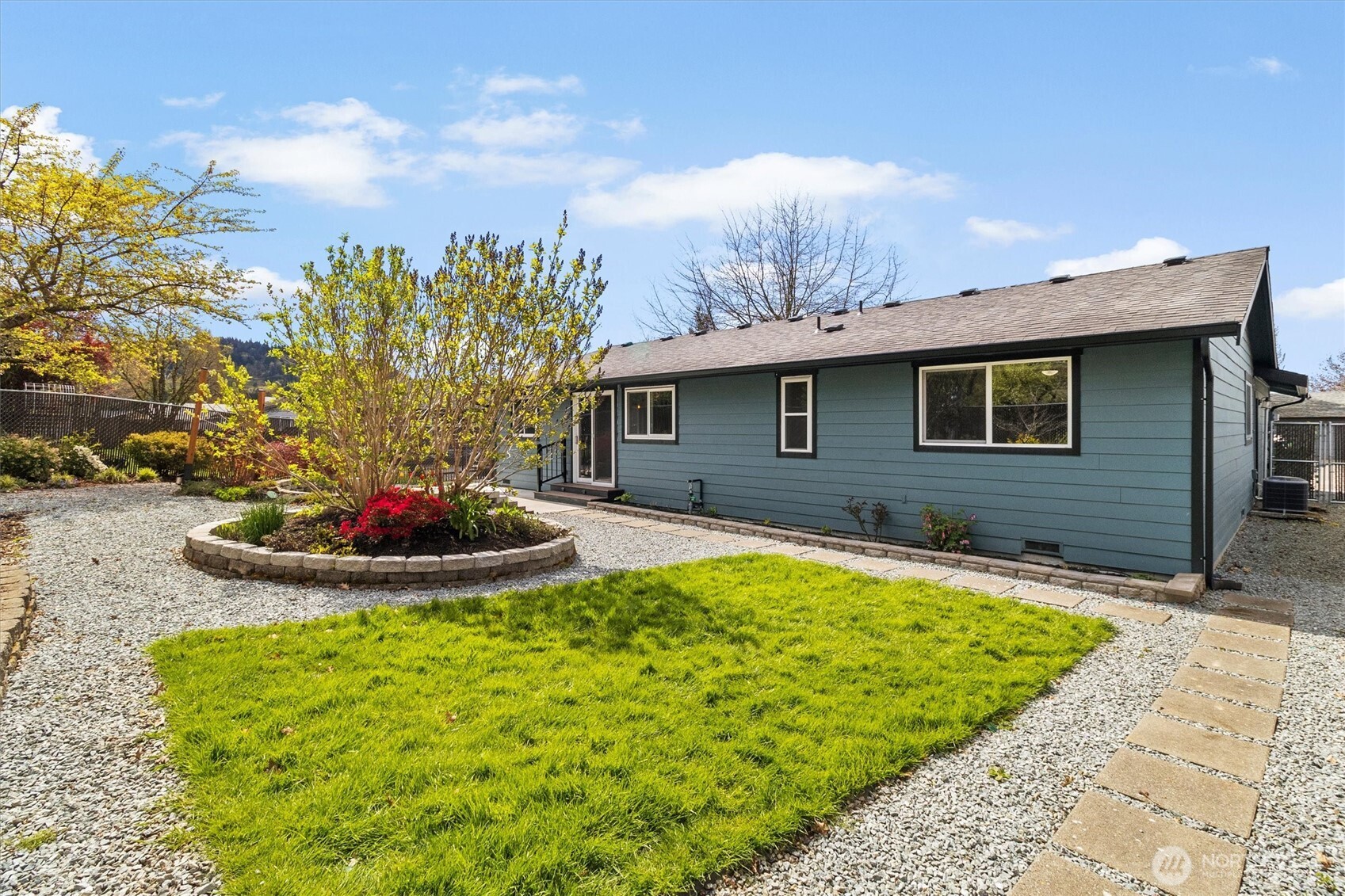 914 S 28th Street , Mount Vernon, WA 98274