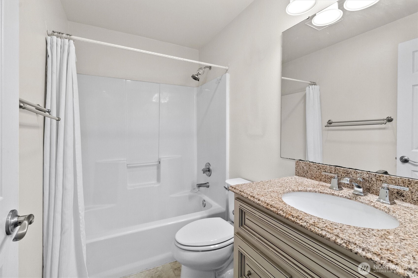 914 S 28th Street , Mount Vernon, WA 98274