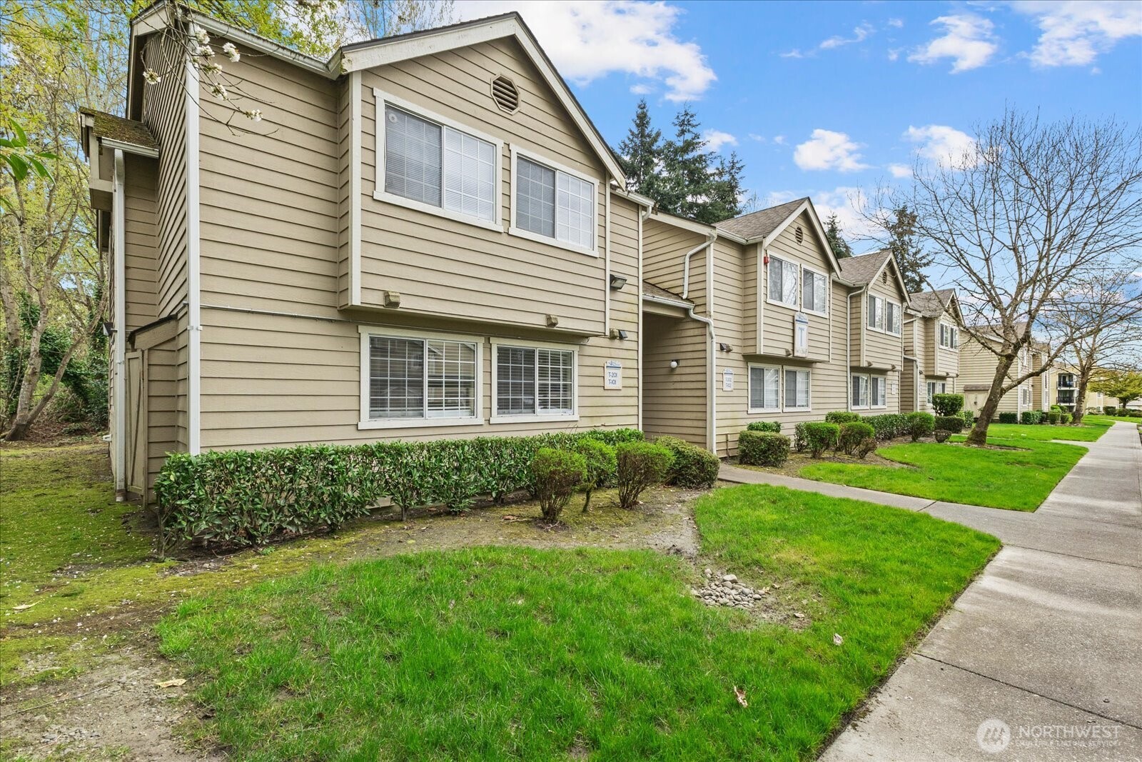 1843 S 286th Lane #T101, Federal Way, WA 98003-3263